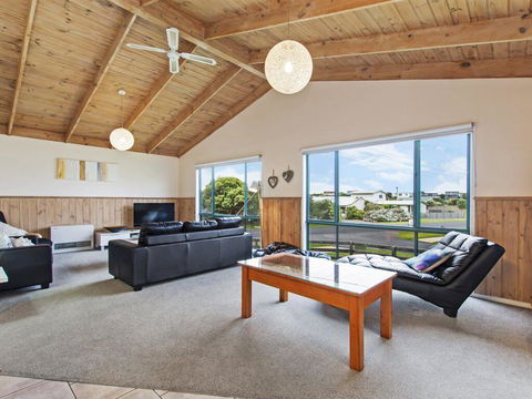 Matilda - 2 Crowe Street - Gold Coast 4U 1