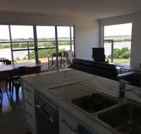 Matts River Rest - Gold Coast 4U