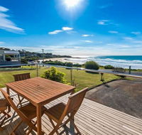 MAVI BEACH HOUSE - beachfront wifi views - Accommodation Gold Coast