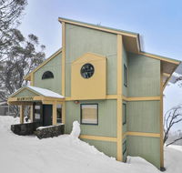Mawson Unit 5 - Gold Coast 4U