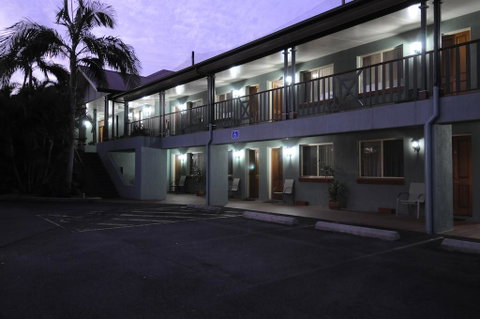 McNevins Logan Park Motel - Accommodation Gold Coast 1