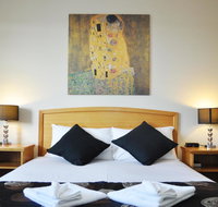 Meadowbrook Hotel Brisbane - Accommodation Gold Coast