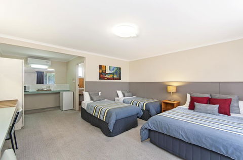 Melaleuca Motel - Accommodation Gold Coast 1