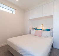 Melbourne CBD 1 Bedroom SkylineLa Trobe Tower - Accommodation Gold Coast