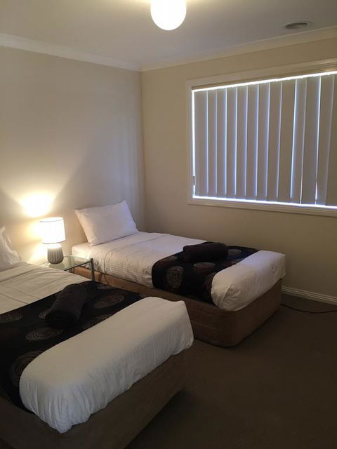 Melton Apartments - Accommodation Gold Coast 3