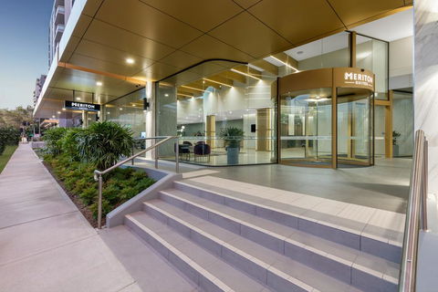 Meriton Suites Coward Street, Mascot - Gold Coast 4U 2