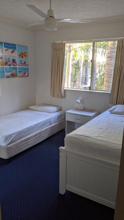Mermaid Beach Apartment - Gold Coast 4U 3