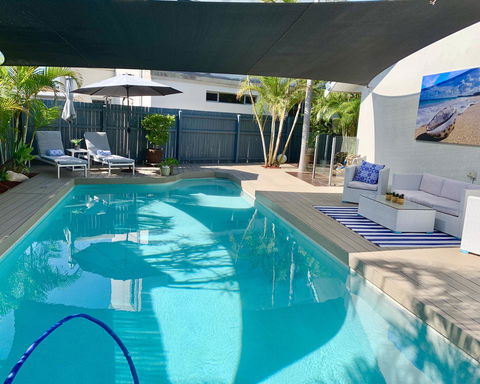 Mermaid Beach House - Gold Coast 4U 1