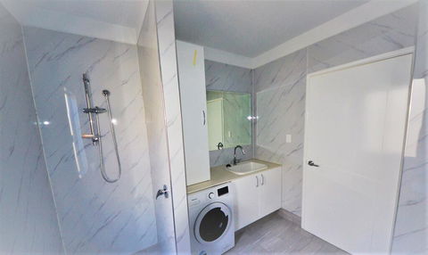 MERRIFIELD Foothill Suites - RELAXING LIFETYLE CHOICE - 1 Gold Coast 1