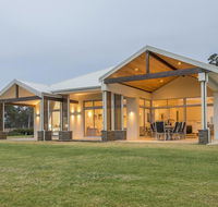 Metricup House - elegant country retreat - Gold Coast 4U