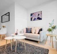 MH013  Memory Pieces - Accommodation Gold Coast