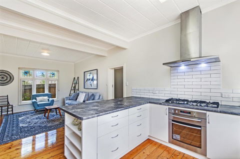 Miller's Cottage - Gold Coast 4U 0