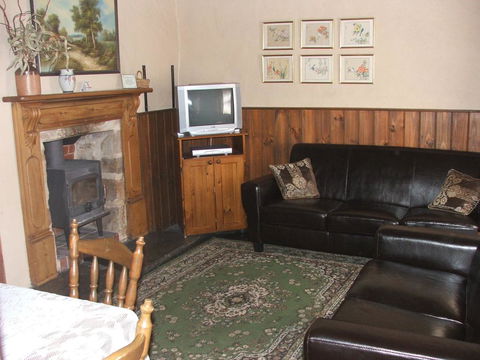Mintaro Hideaway - Accommodation Gold Coast 3