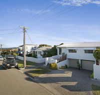 Minutes walk to Peregian Beach and surf - Unit 1/28 Pelican Street - Gold Coast 4U