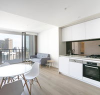 Modern Apartment in Darling Harbour - Accommodation Gold Coast