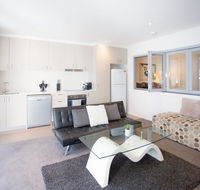 Modern Executive Apartment  Braddon 1BR Wine Wifi Secure Parking Canberra - Accommodation Gold Coast
