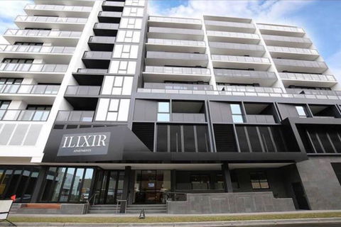 Modern Luxury 3 Bedroom Apartment With Sea Views - Accommodation Gold Coast 1
