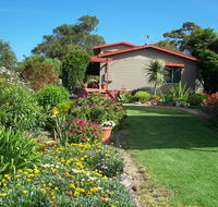 Monaro Cottage - Gold Coast 4U