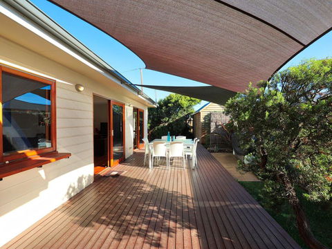 Monterey - Accommodation Gold Coast 3