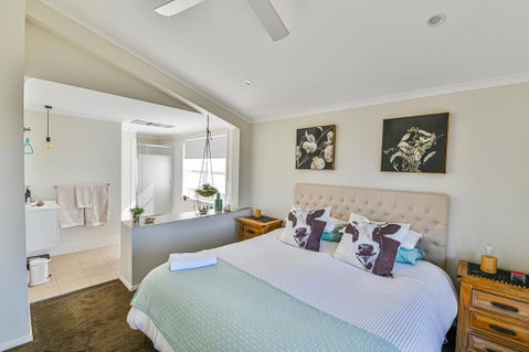 Mortimers Wines - The Canopy Loft - Accommodation Gold Coast 1