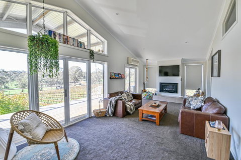 Mortimers Wines - The Canopy Loft - Accommodation Gold Coast 0