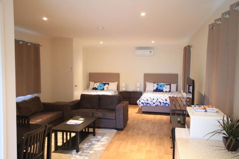 Mossman Motel Holiday Villas - Accommodation Gold Coast 2