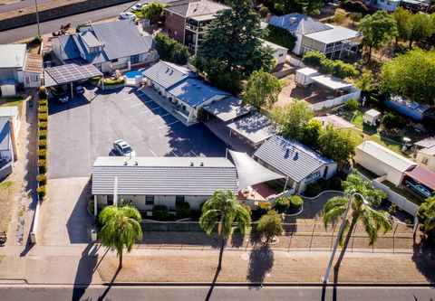 Motel Grande - Gold Coast 4U 1