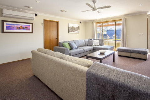 Mountain Lodge - Accommodation Gold Coast 0