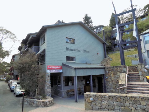 Mowamba B2 Three Bedroom - Accommodation Gold Coast 3