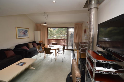 Mowamba D5 - Accommodation Gold Coast 2