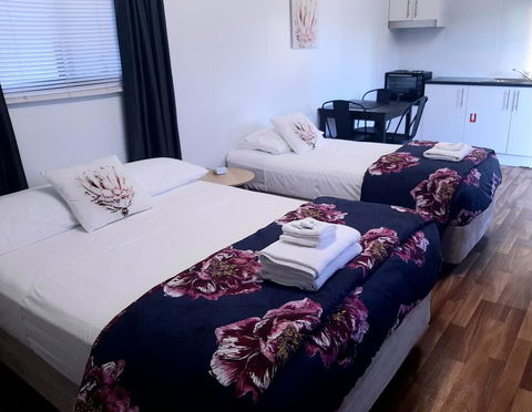 Mt Larcom Tourist Park - Accommodation Gold Coast 2