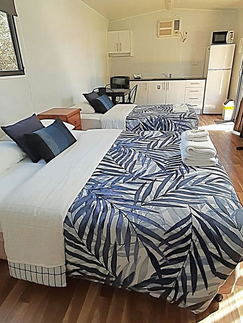 Mt Larcom Tourist Park - Accommodation Gold Coast 3