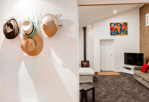 Mt Martha Retreat - Gold Coast 4U 1