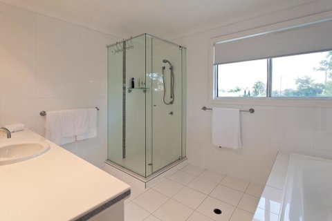 Mulloka Villa. Sunshine Coast Minyama - Accommodation Gold Coast 3
