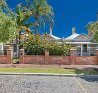 myOZexp Palmerston Lodge - Gold Coast 4U