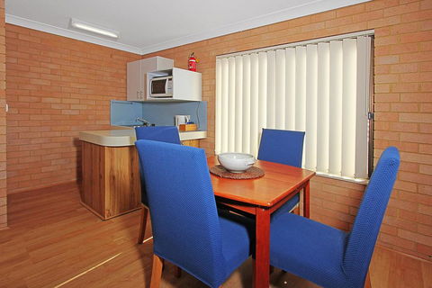 NARRAWALLEE RETREAT - Accommodation Gold Coast 3