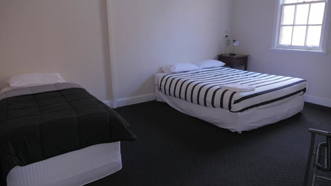 National Hotel Toowoomba - 1 Gold Coast 2