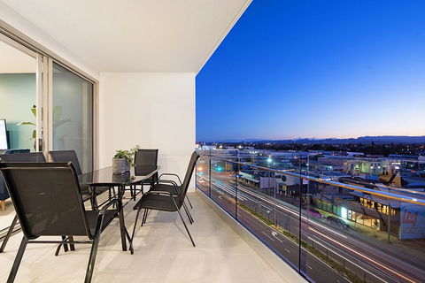 NEO Apartments Mermaid Beach - Accommodation Gold Coast 2