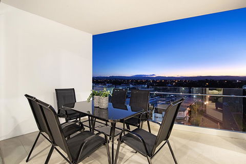 NEO Apartments Mermaid Beach - Accommodation Gold Coast 3