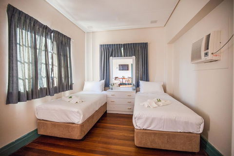 Captain Stirling Hotel - Gold Coast 4U 35