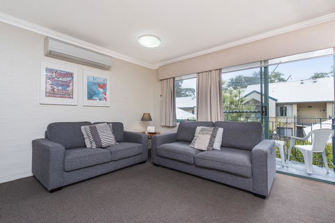 Subiaco Village 20 - Accommodation Gold Coast 5