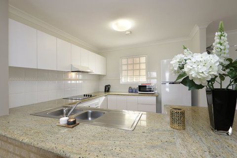Hillarys Marina Apartment - Accommodation Gold Coast 10