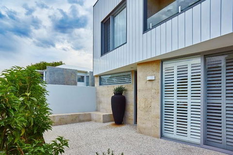 The Urban Beach House - Gold Coast 4U 18