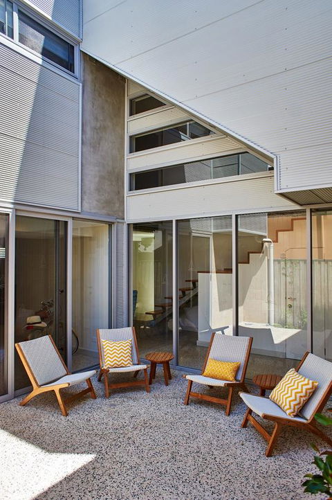 The Urban Beach House - Gold Coast 4U 11