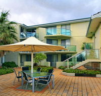 Scarborough Beach Front Resort - Shell Ten - Gold Coast 4U