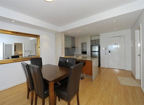 Nautica Residences Mandurah - Gold Coast 4U 12