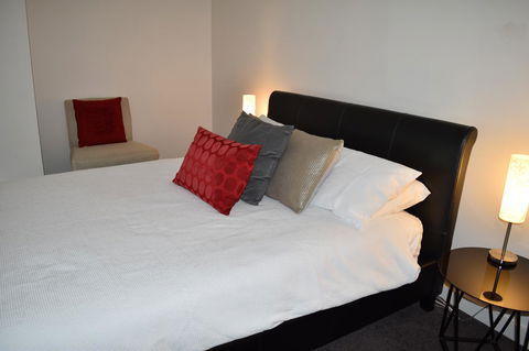 Central Executive Townhouse - Gold Coast 4U 3