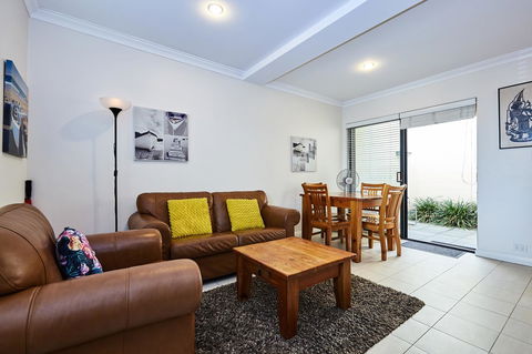 Fremantle Townhouse U/5 - Accommodation Gold Coast 3