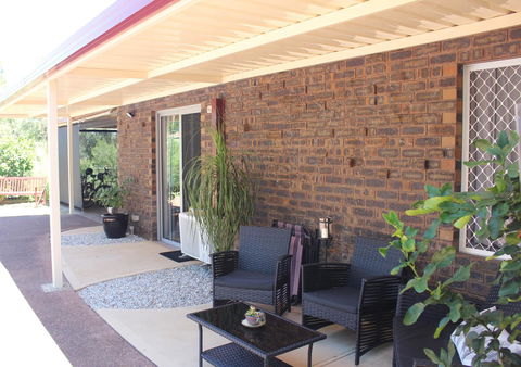 Jacaranda Hideaway Bed & Breakfast - Accommodation Gold Coast 12