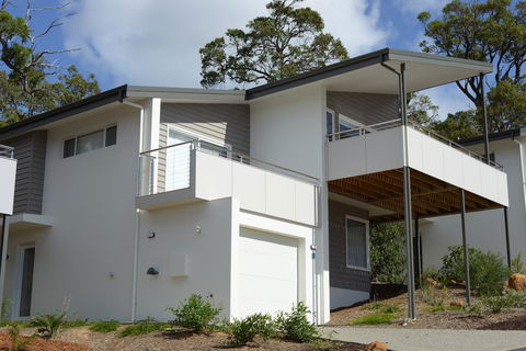 The Villa Dunsborough - Gold Coast 4U 3